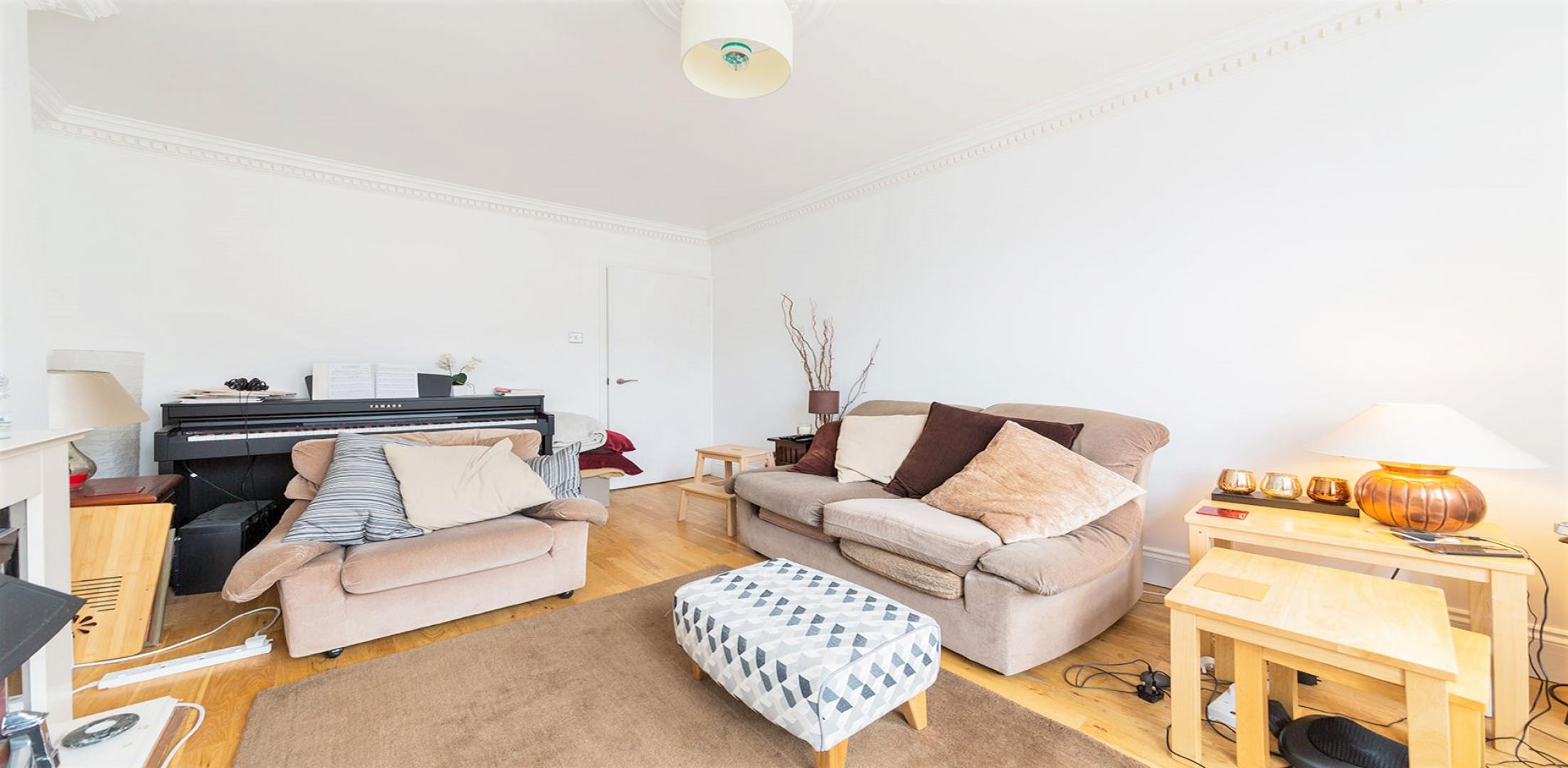 			PRIVATE ROOF TERRACE, 2 Bedroom, 1 bath, 1 reception Flat			 Gascony Avenue, WEST HAMPSTEAD